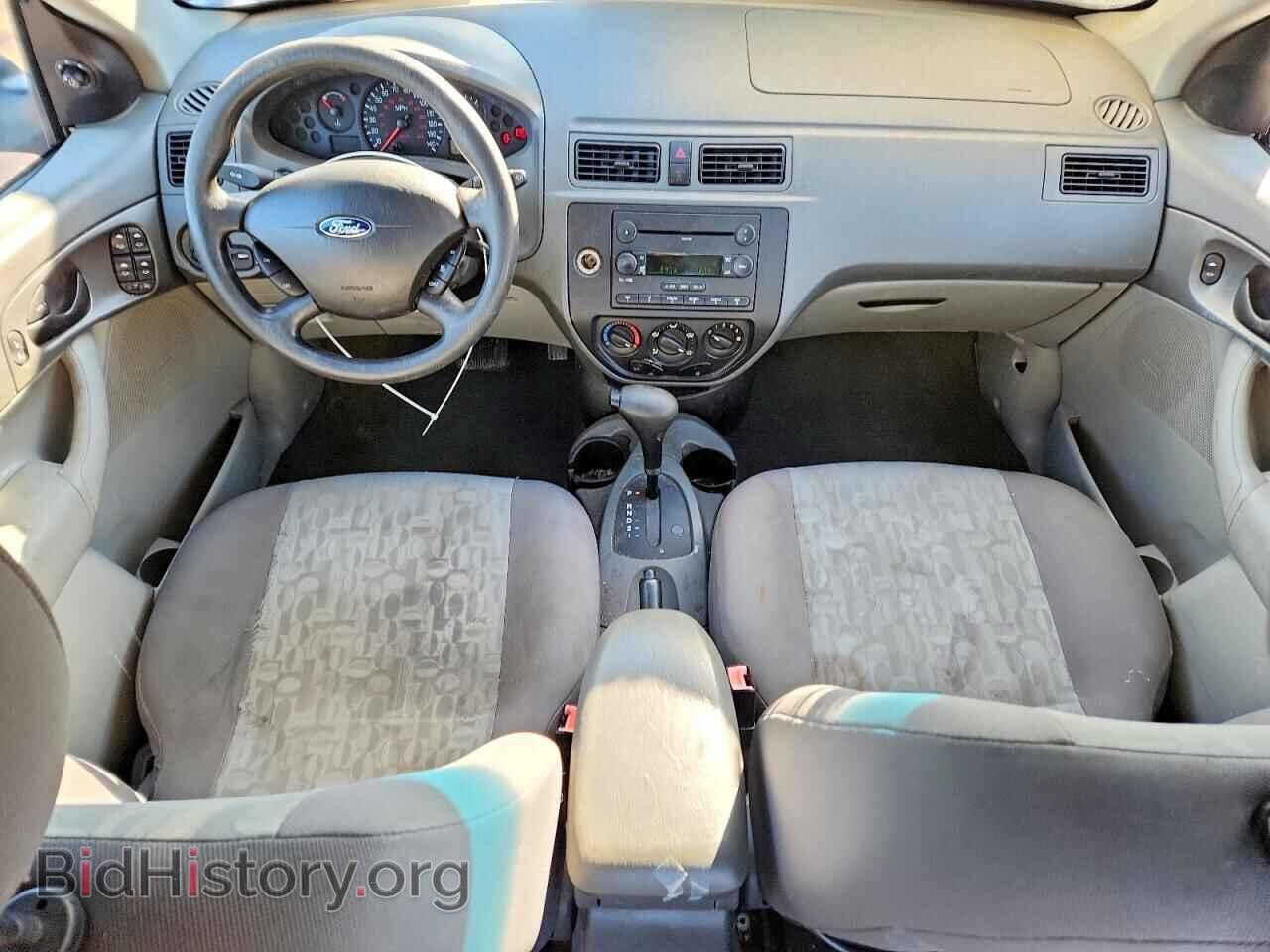 2005 FORD FOCUS - VIN: 1FAFP34N35W310778 - Фото 8