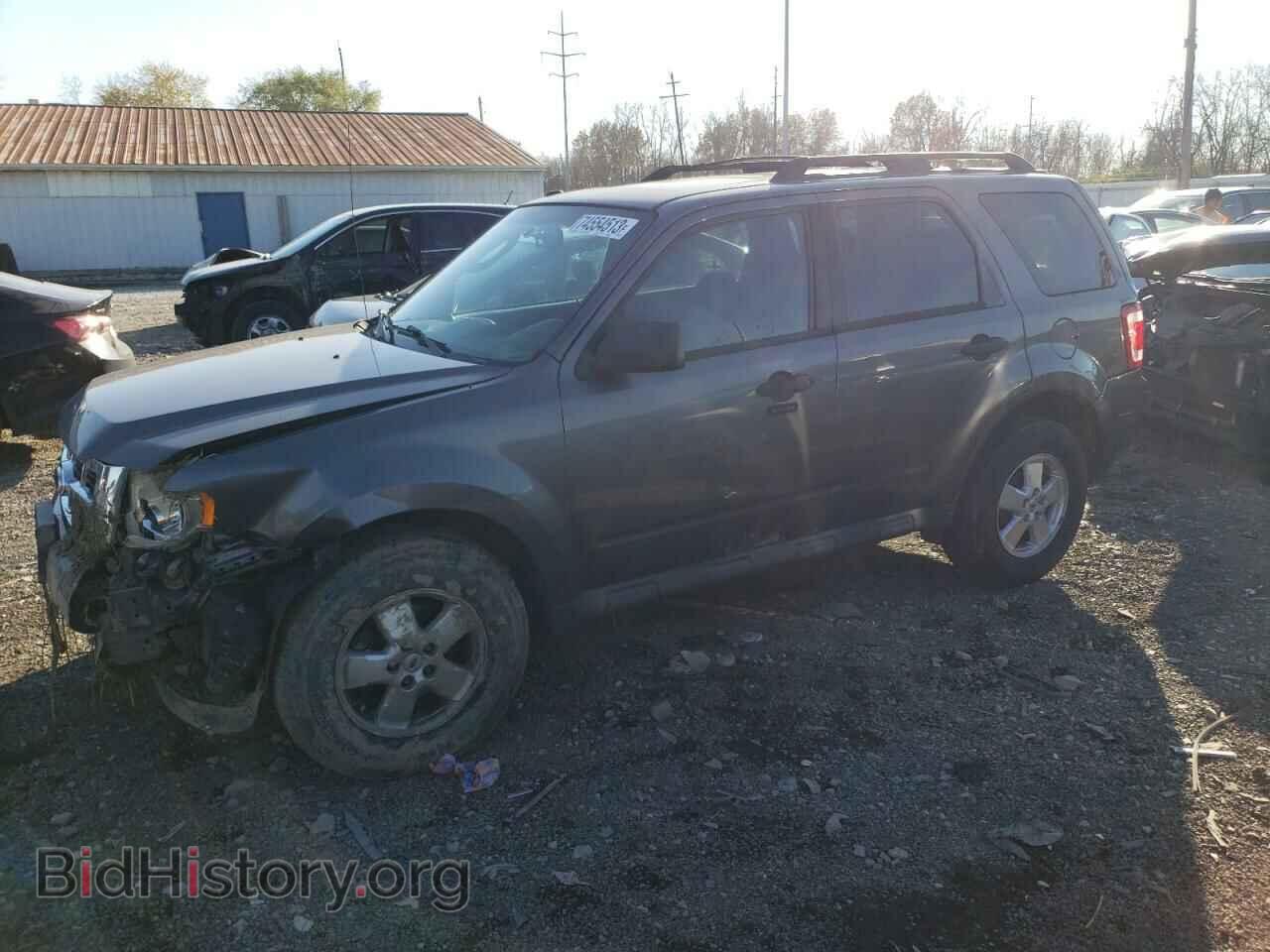 Photo 1FMCU0D72BKB21012 - FORD ESCAPE 2011