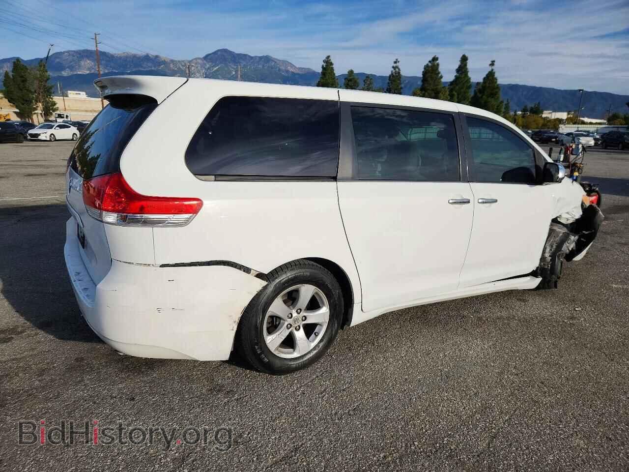2012 TOYOTA All Models - VIN: 5TDZK3DC2CS207160 - Фото 3