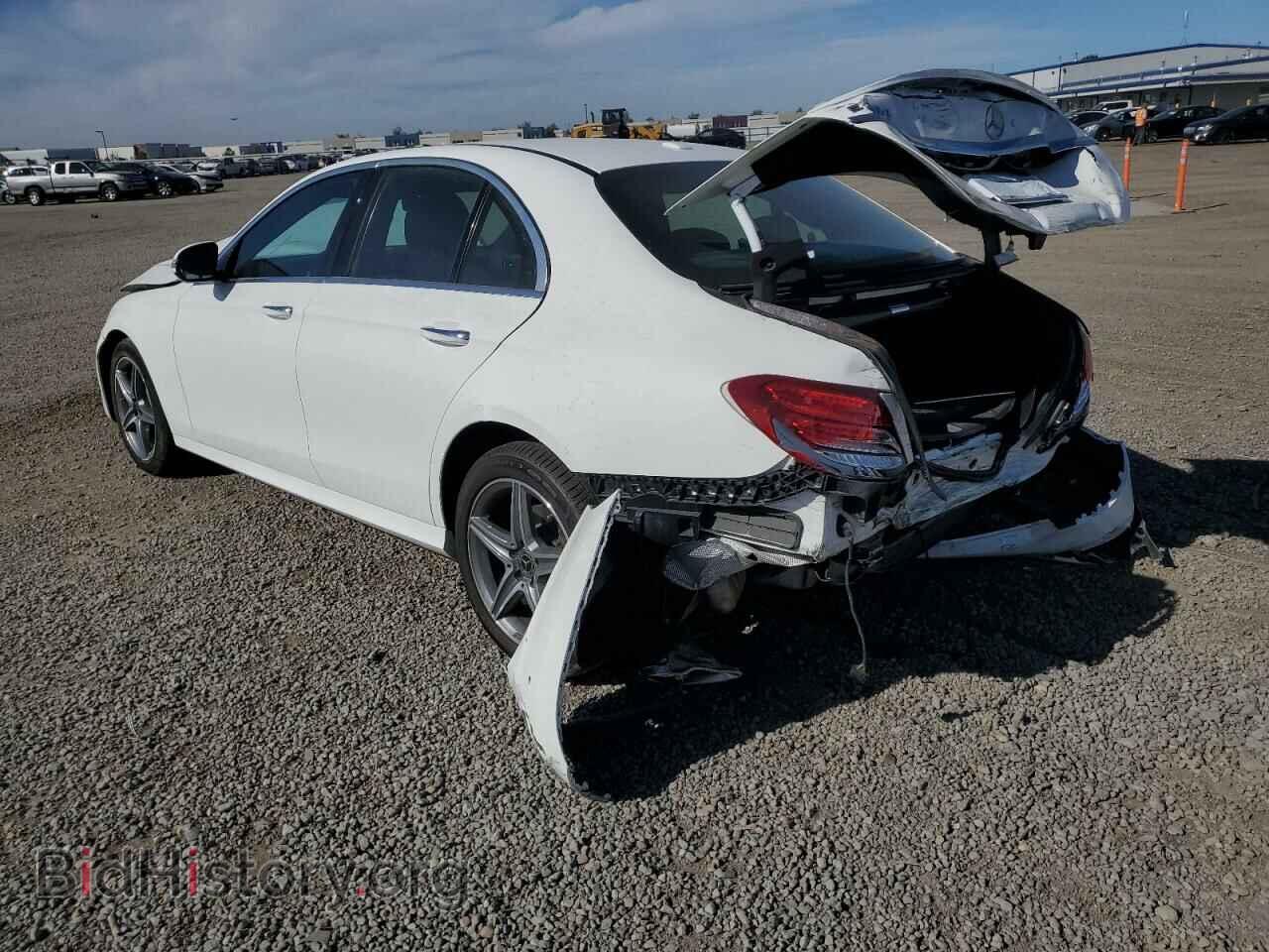 2018 MERCEDES-BENZ E-CLASS - VIN: WDDZF4JB6JA371243 - Фото 2