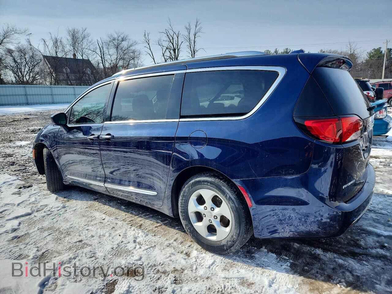 2017 CHRYSLER PACIFICA - VIN: 2C4RC1EG0HR778438 - Фото 2
