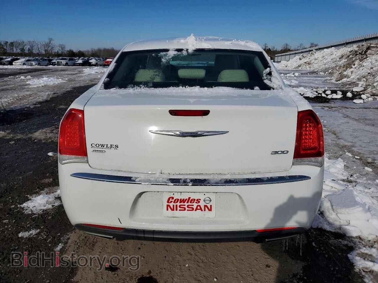 2018 CHRYSLER 300 - VIN: 2C3CCAKG5JH154242 - Фото 6
