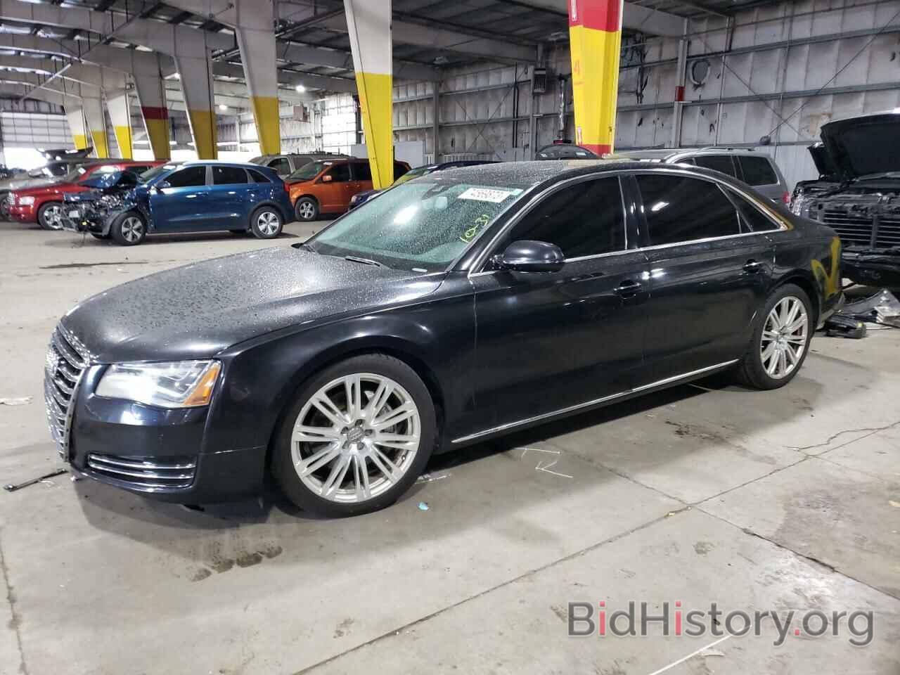 Фотография WAURGAFD9DN032860 - AUDI A8 2013