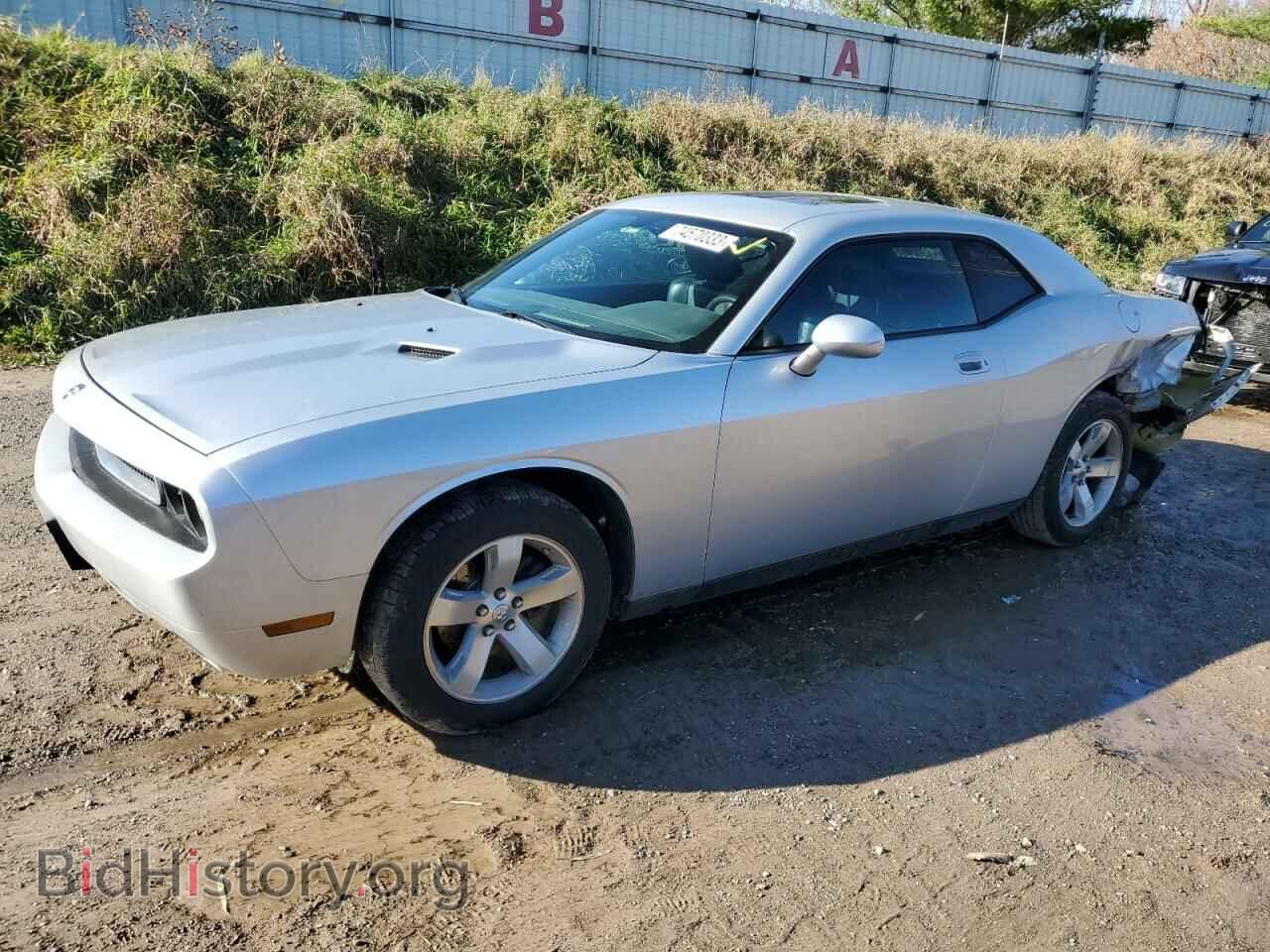 Photo 2B3LJ44V09H589813 - DODGE CHALLENGER 2009