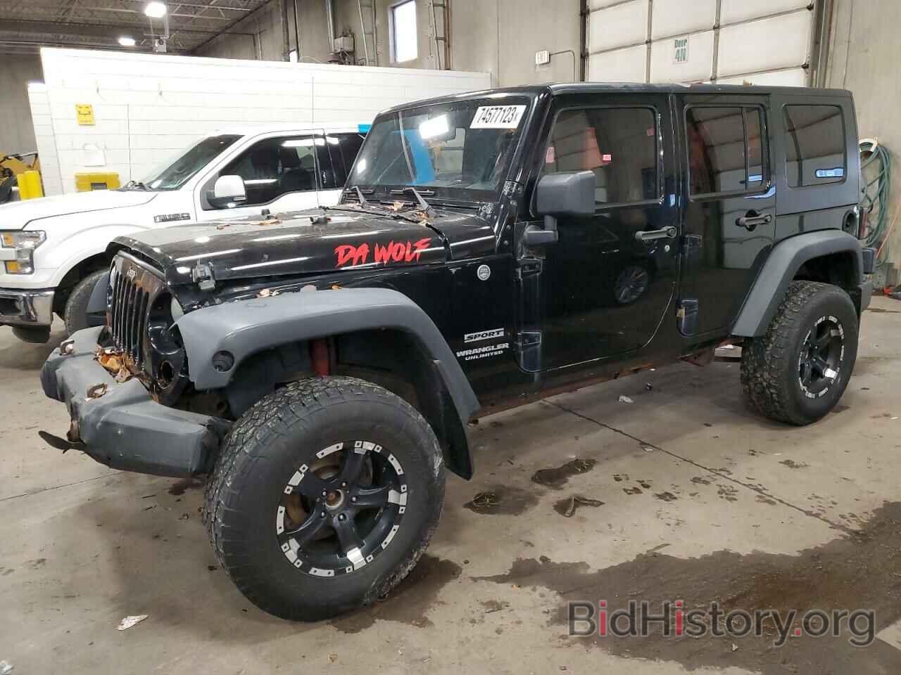 Photo 1J4BA3H17AL138357 - JEEP WRANGLER 2010