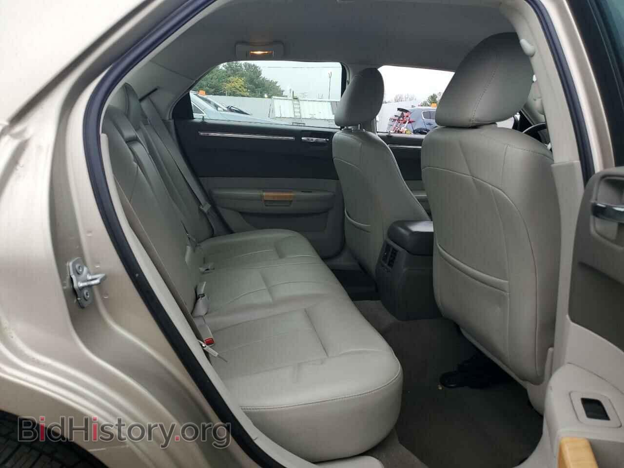 2008 CHRYSLER 300 - VIN: 2C3KK33G98H281160 - Фото 10