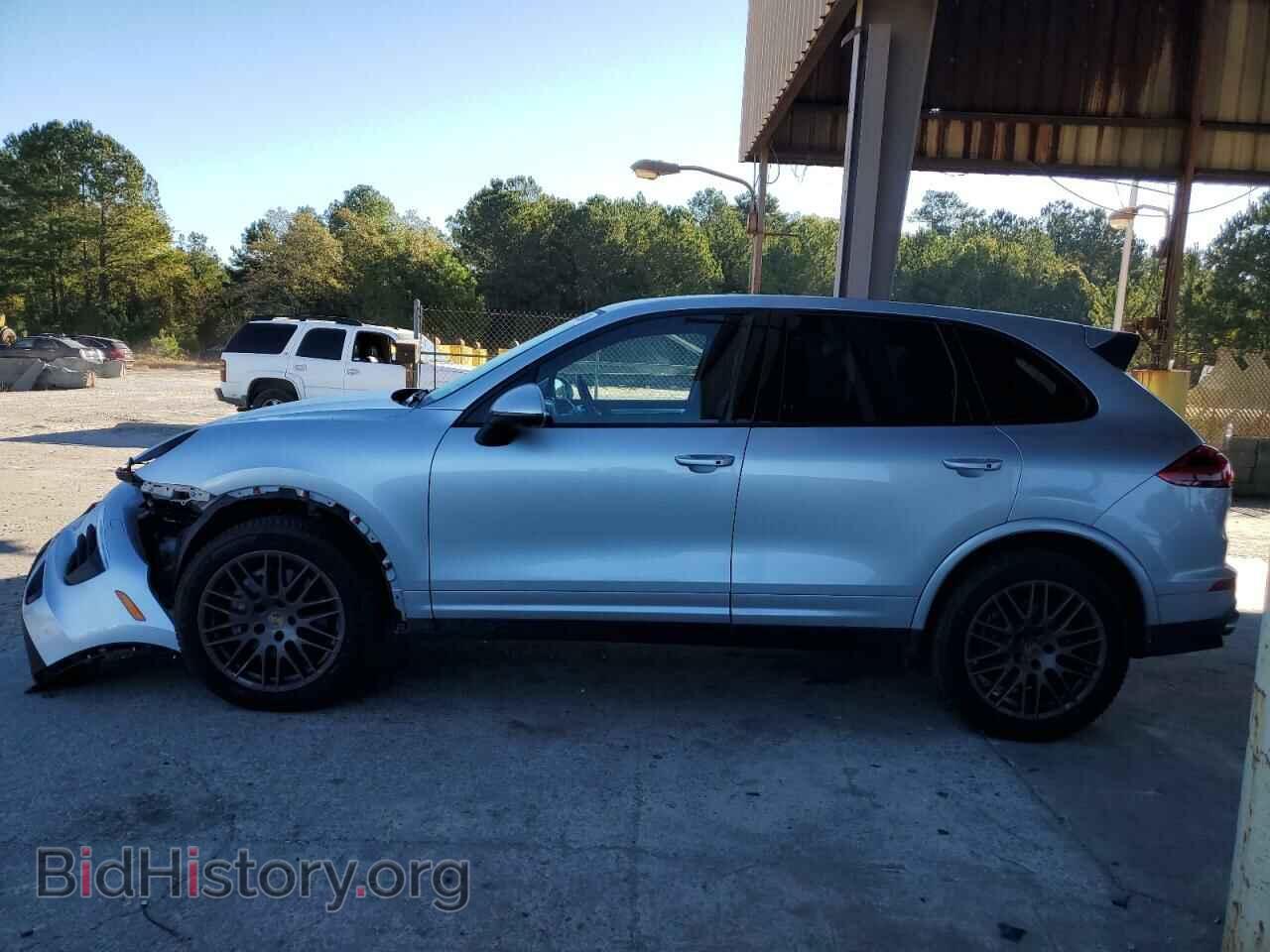 2017 PORSCHE CAYENNE - VIN: WP1AA2A21HKA87077 - Фото 2