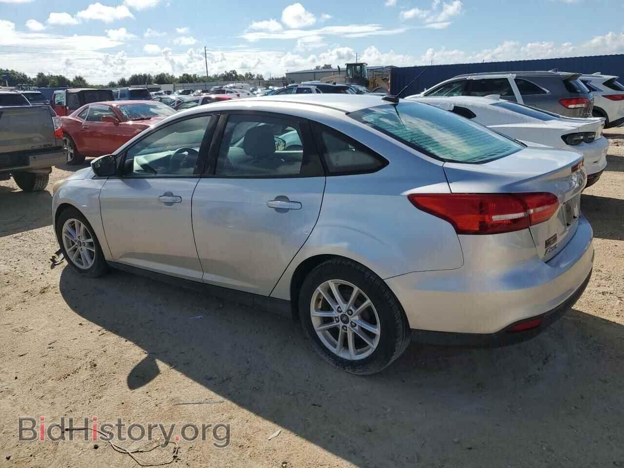 2017 FORD FOCUS - VIN: 1FADP3F2XHL202223 - Photo 2