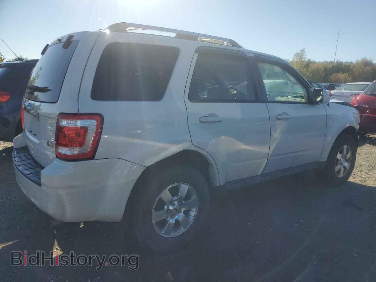 2011 FORD ESCAPE - VIN: 1FMCU9EG3BKC46331 - Фото 3