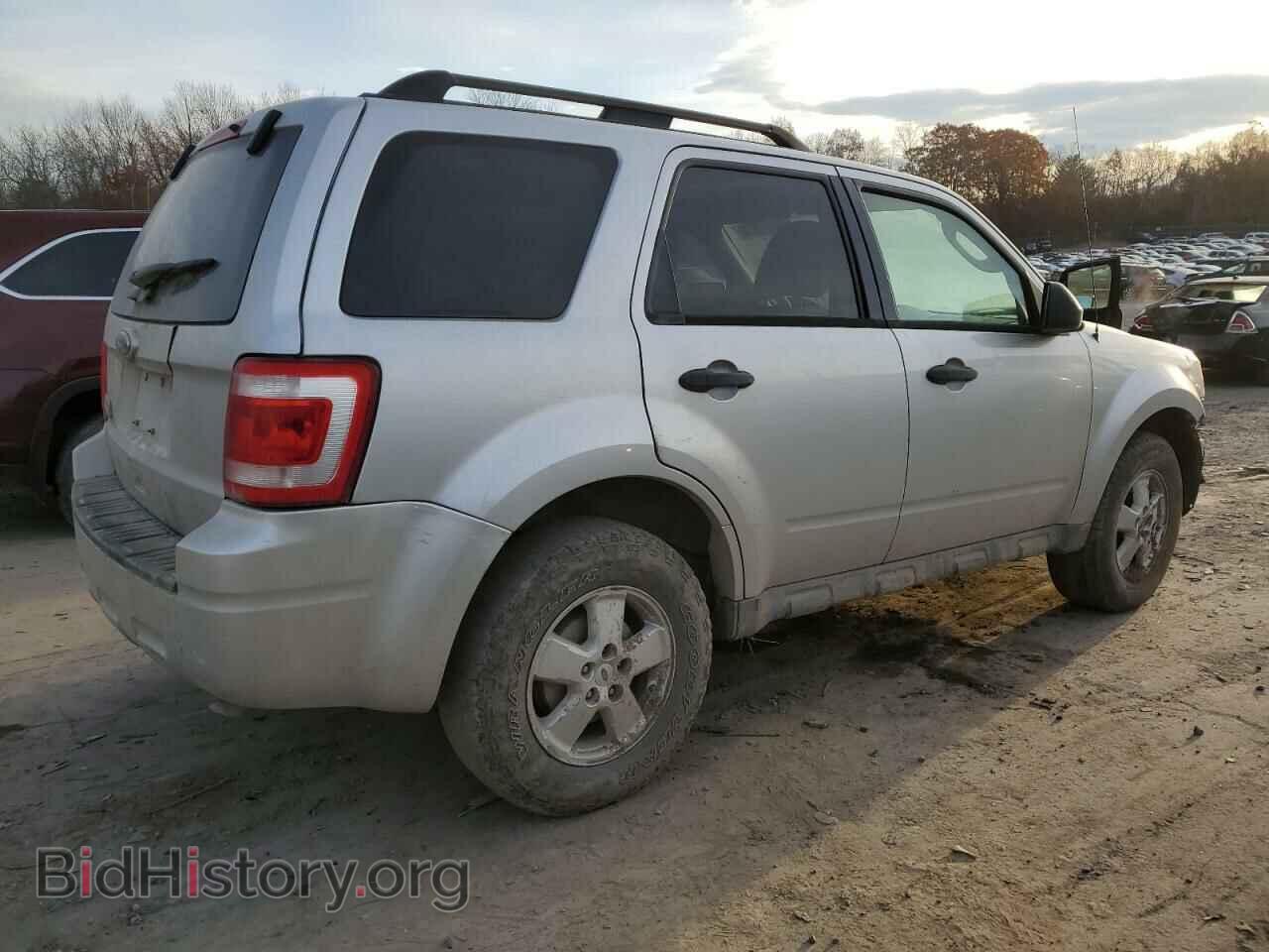 2010 FORD ESCAPE - VIN: 1FMCU9D79AKB95367 - Фото 3