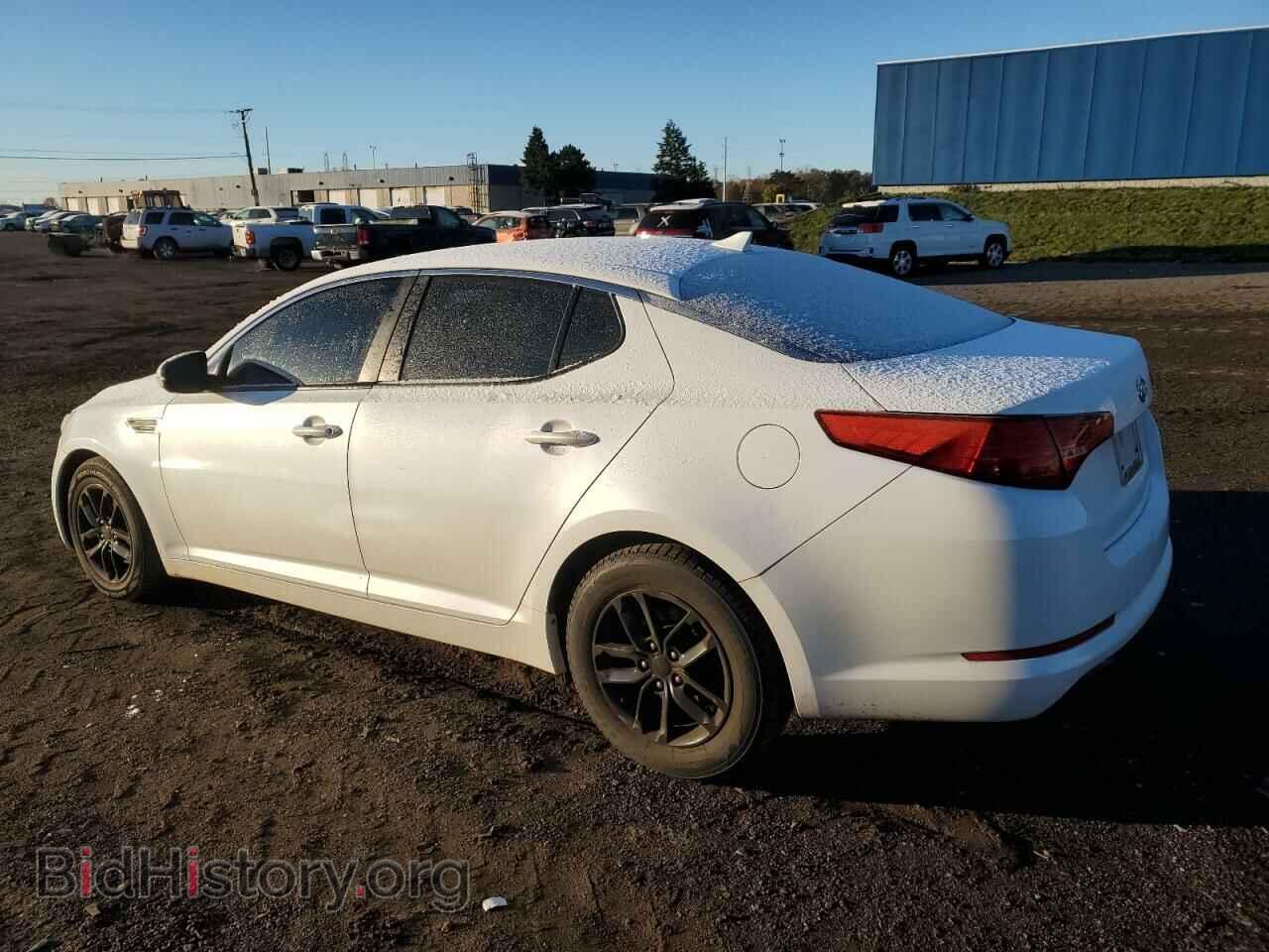 2011 KIA OPTIMA - VIN: KNAGM4A74B5055656 - Фото 2
