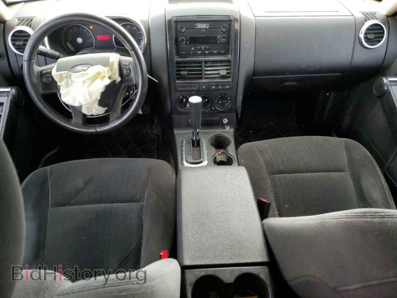 2010 Ford EXPLORER (VIN 1FMEU7DE5AUA02857) — photo 8 of 12