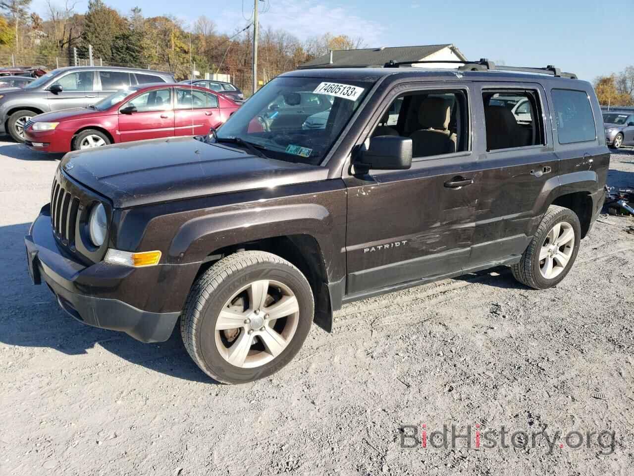 Report 1C4NJRFB9ED822554 JEEP PATRIOT 2014 CHARCOAL GAS price and