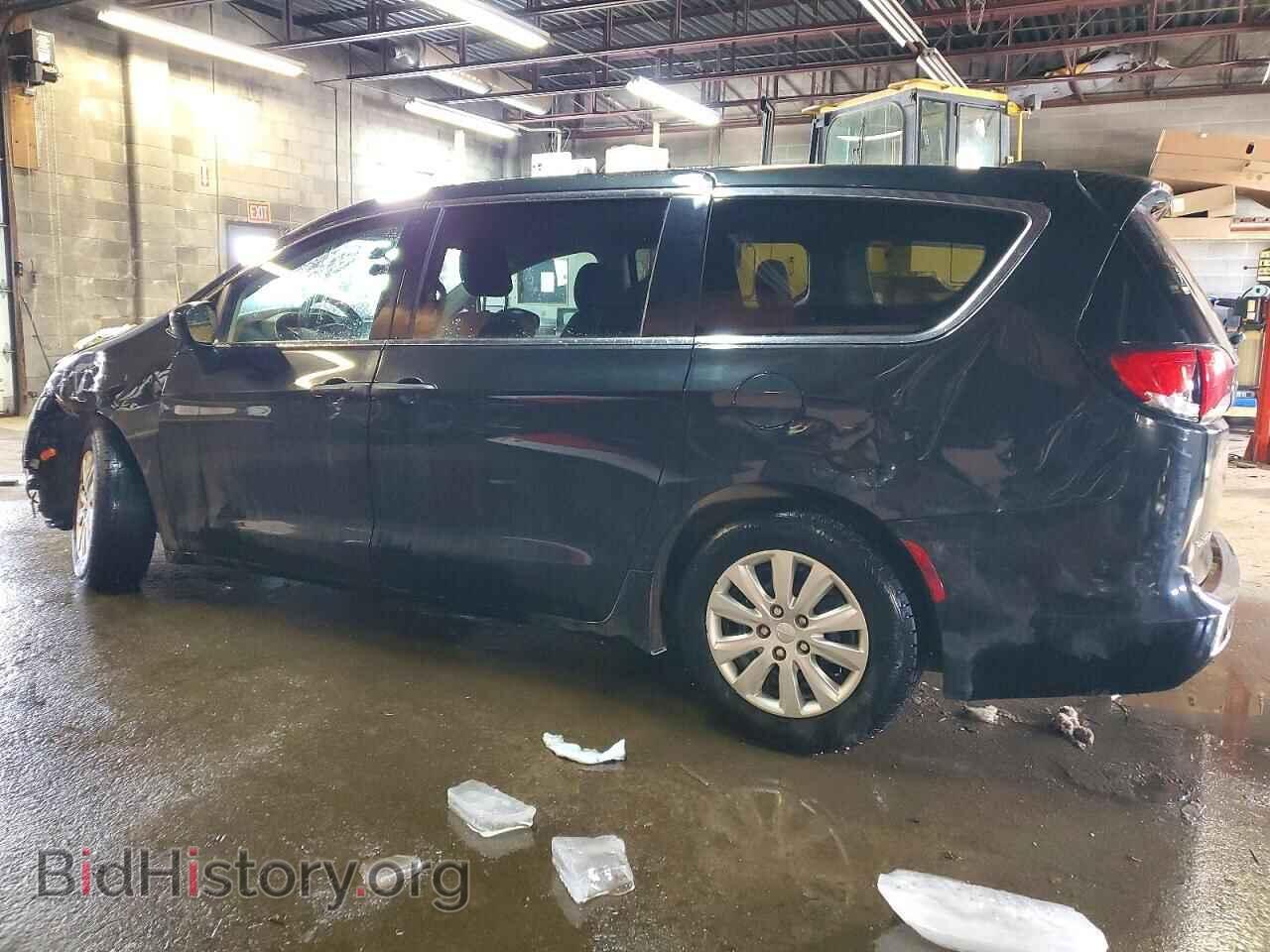 2018 CHRYSLER PACIFICA - VIN: 2C4RC1AG5JR234061 - Photo 2