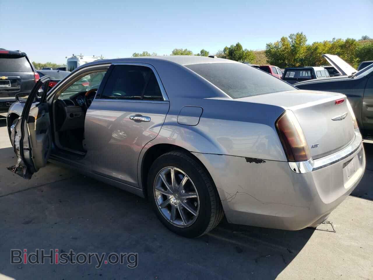 2014 CHRYSLER 300 - VIN: 2C3CCAKG4EH260431 - Фото 2
