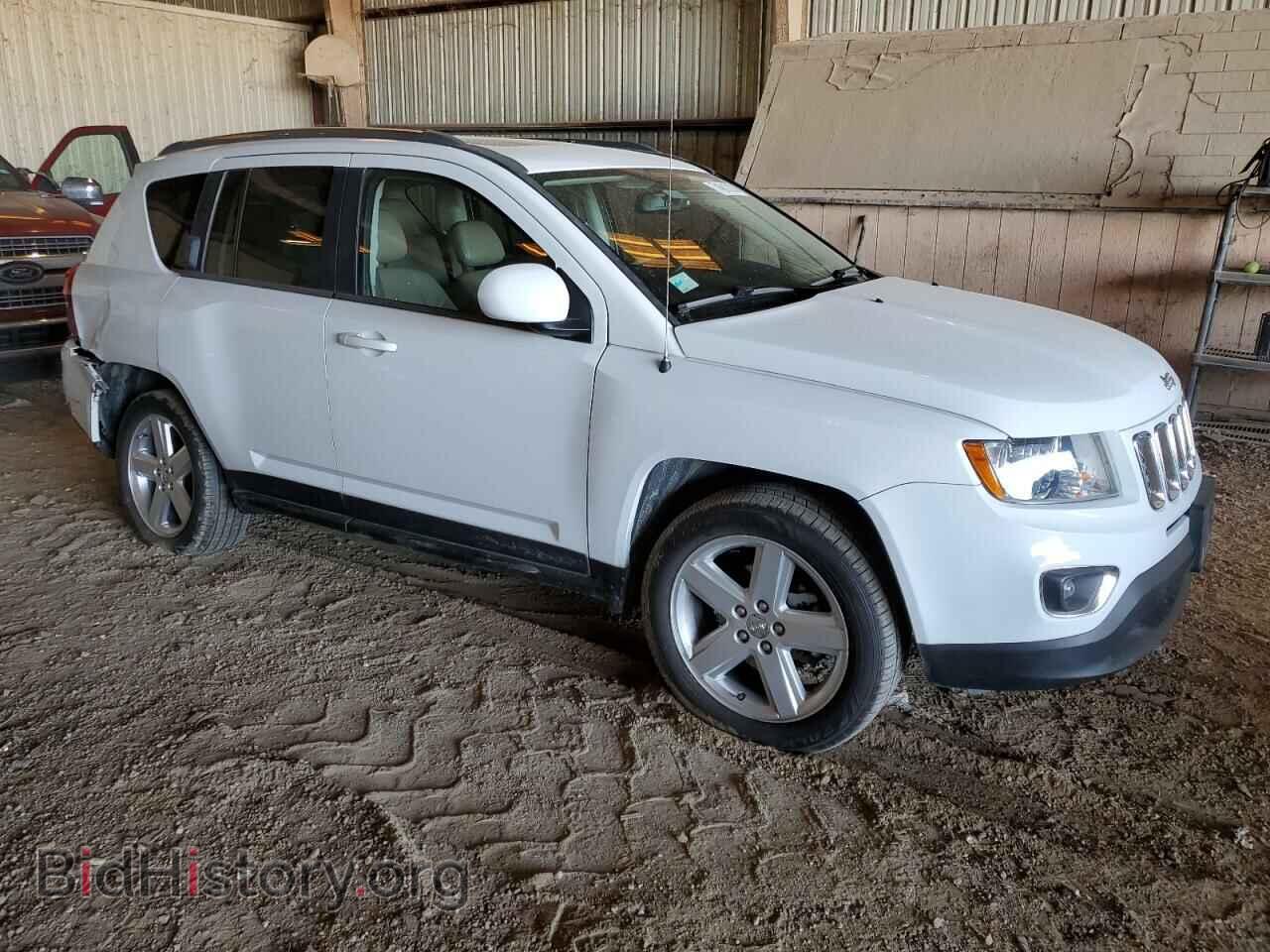 2014 JEEP COMPASS - VIN: 1C4NJCEA7ED818332 - Photo 4