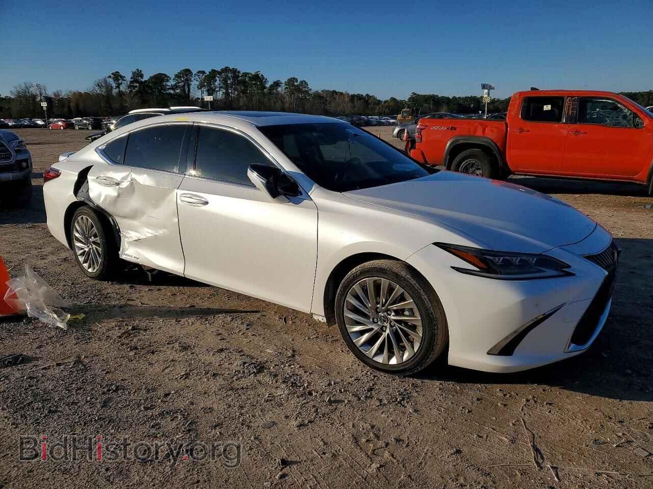 2019 LEXUS ES300 - VIN: JTHB21B19K2020140 - Photo 4