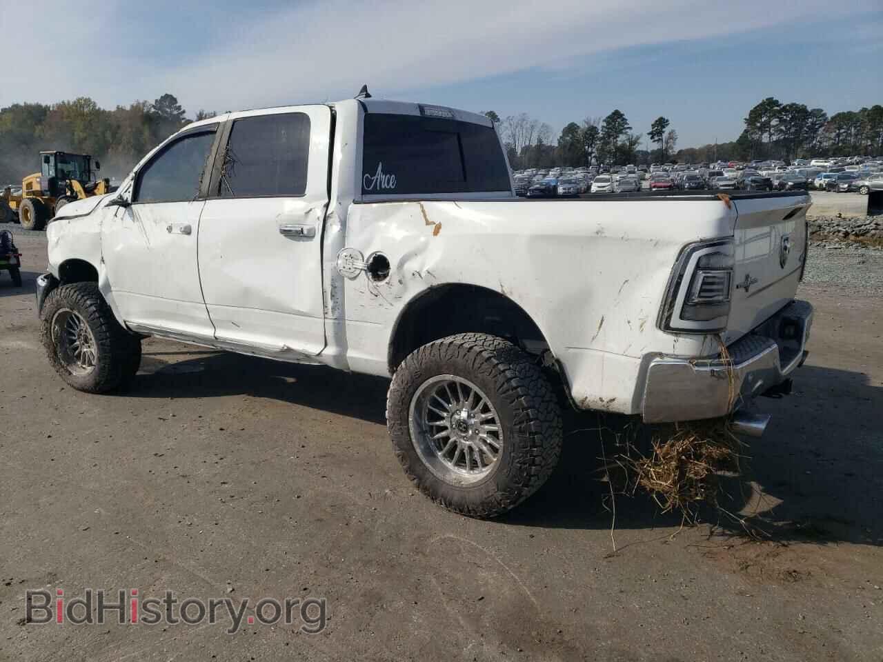 2016 RAM 1500 - VIN: 1C6RR7LT5GS139090 - Фото 2