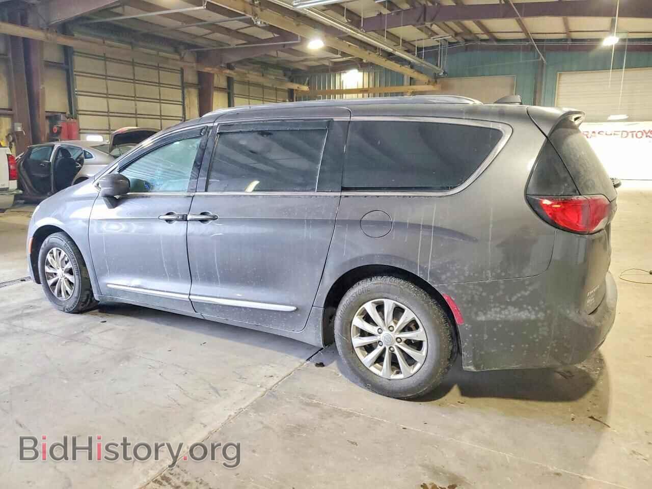 2018 CHRYSLER PACIFICA - VIN: 2C4RC1BG4JR257278 - Фото 2