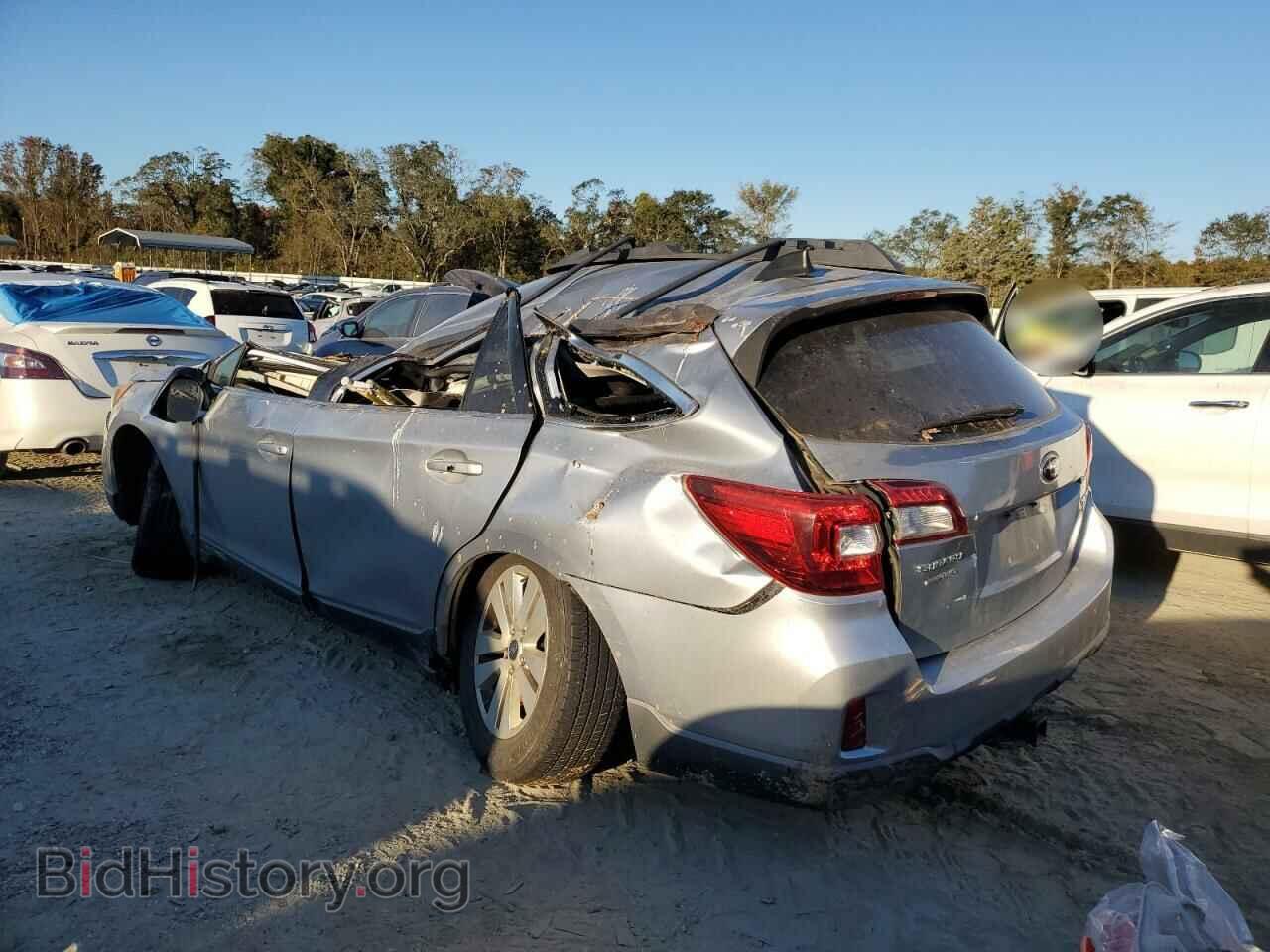 2017 SUBARU OUTBACK - VIN: 4S4BSAFC8H3237643 - Фото 2