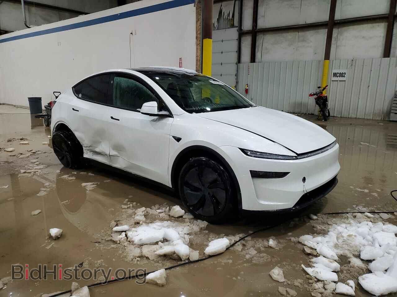 2026 TESLA MODEL Y - VIN: 7SAYGDEE0TF422224 - Фото 4