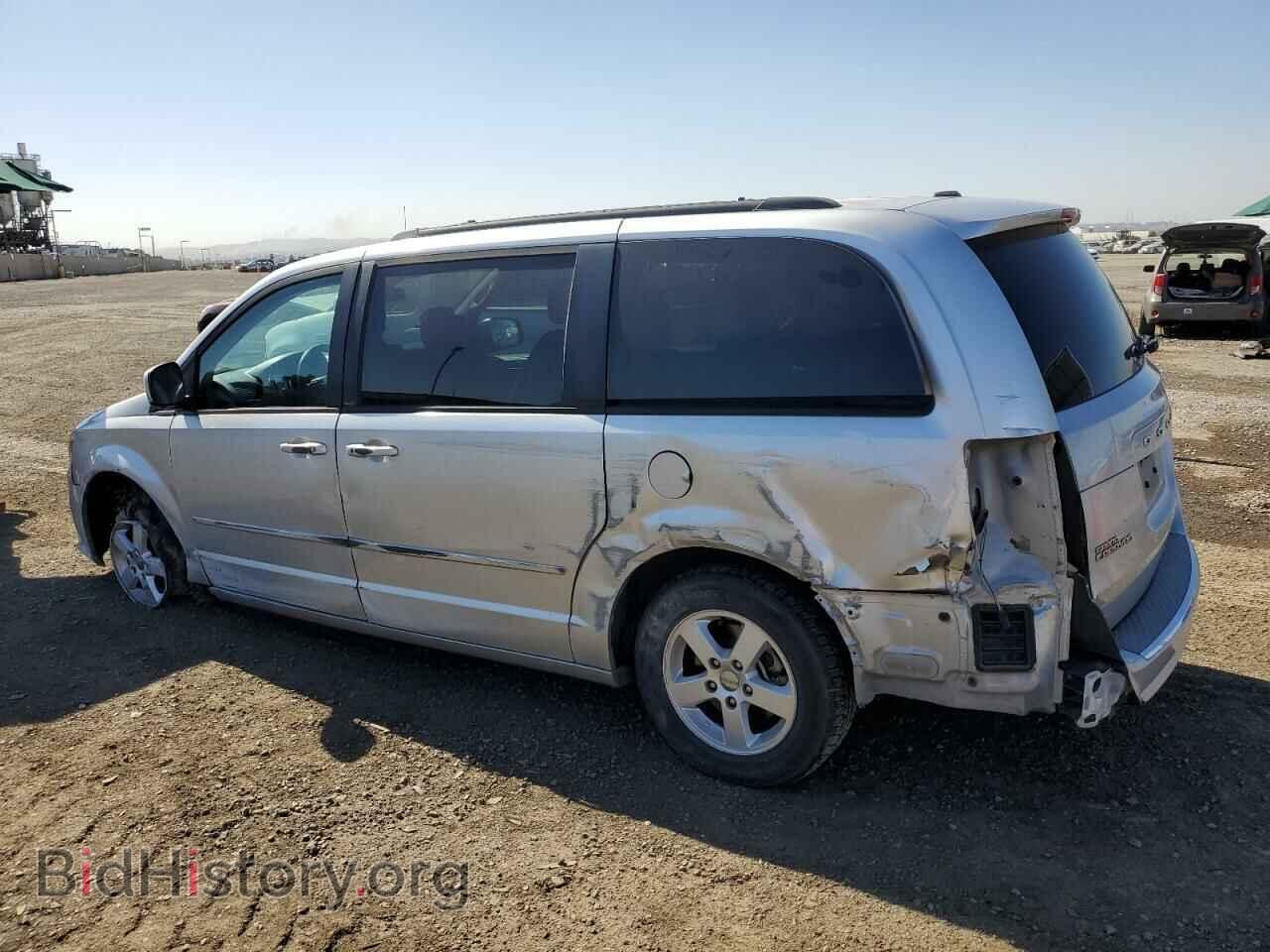 2011 DODGE CARAVAN - VIN: 2D4RN3DGXBR668689 - Фото 2