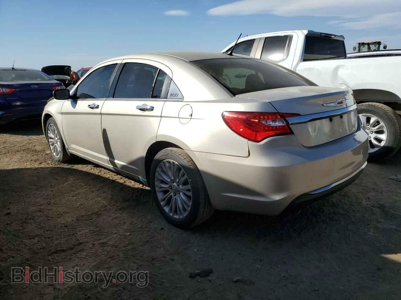 2013 CHRYSLER 200 - VIN: 1C3CCBCGXDN690006 - Фото 2