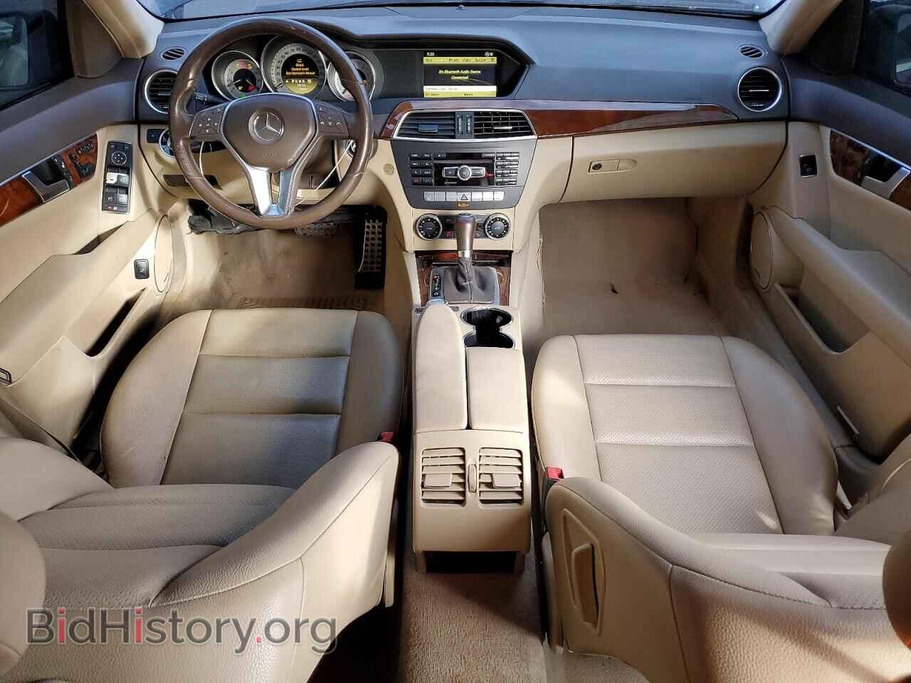 2012 MERCEDES-BENZ C-CLASS - VIN: WDDGF4HB7CA618933 - Фото 8