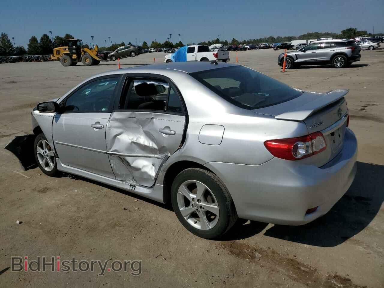 2011 TOYOTA COROLLA - VIN: 2T1BU4EEXBC677753 - Photo 2