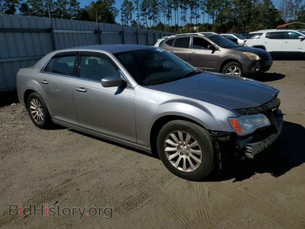 2014 CHRYSLER 300 - VIN: 2C3CCAAG0EH263182 - Фото 4