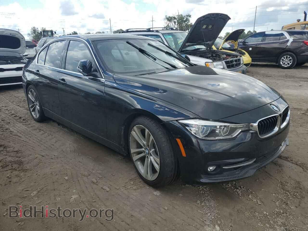 2017 BMW 3 SERIES - VIN: WBA8B9C35HK886000 - Фото 4