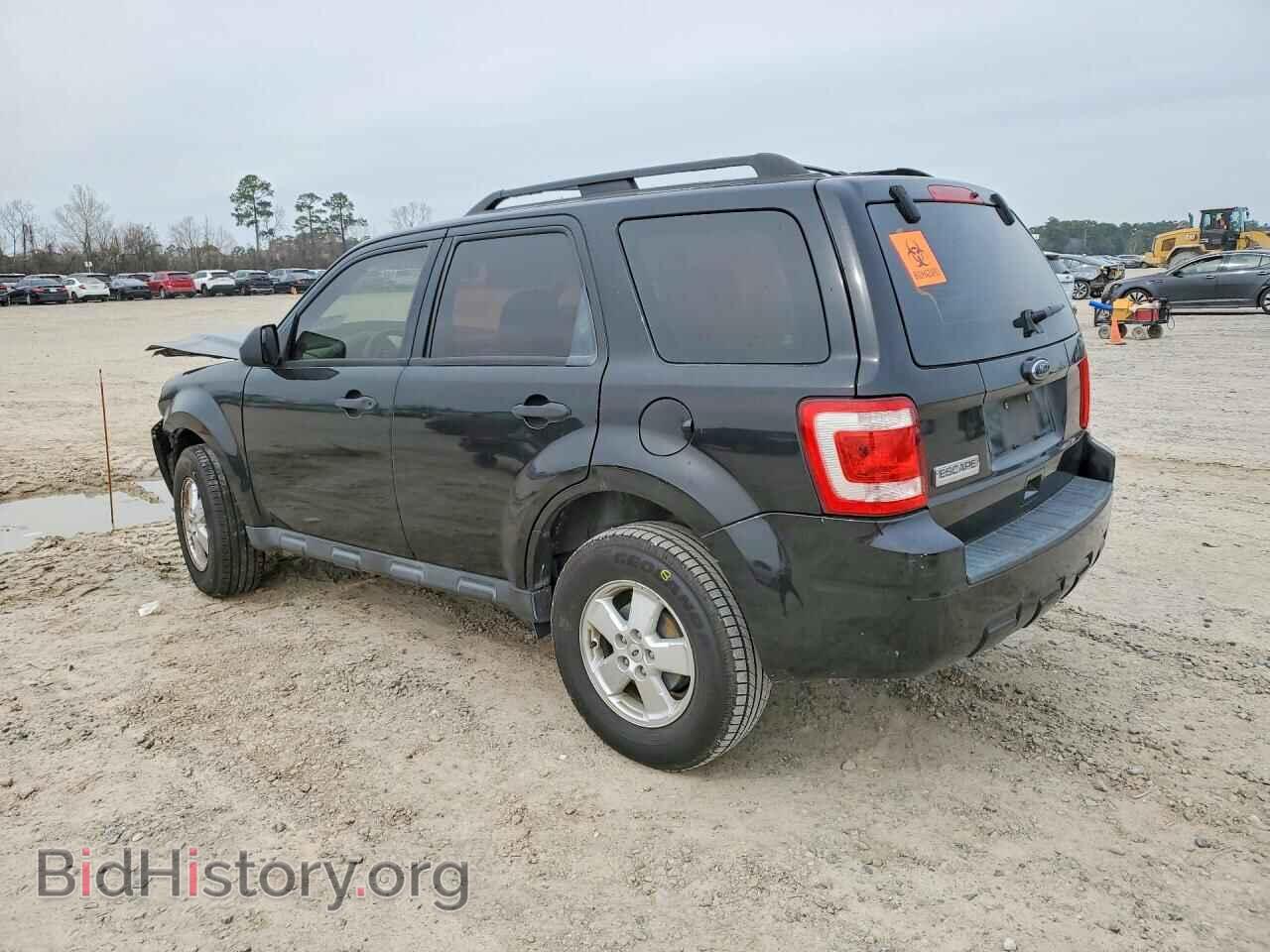 2011 FORD ESCAPE - VIN: 1FMCU0C78BKA07209 - Фото 2