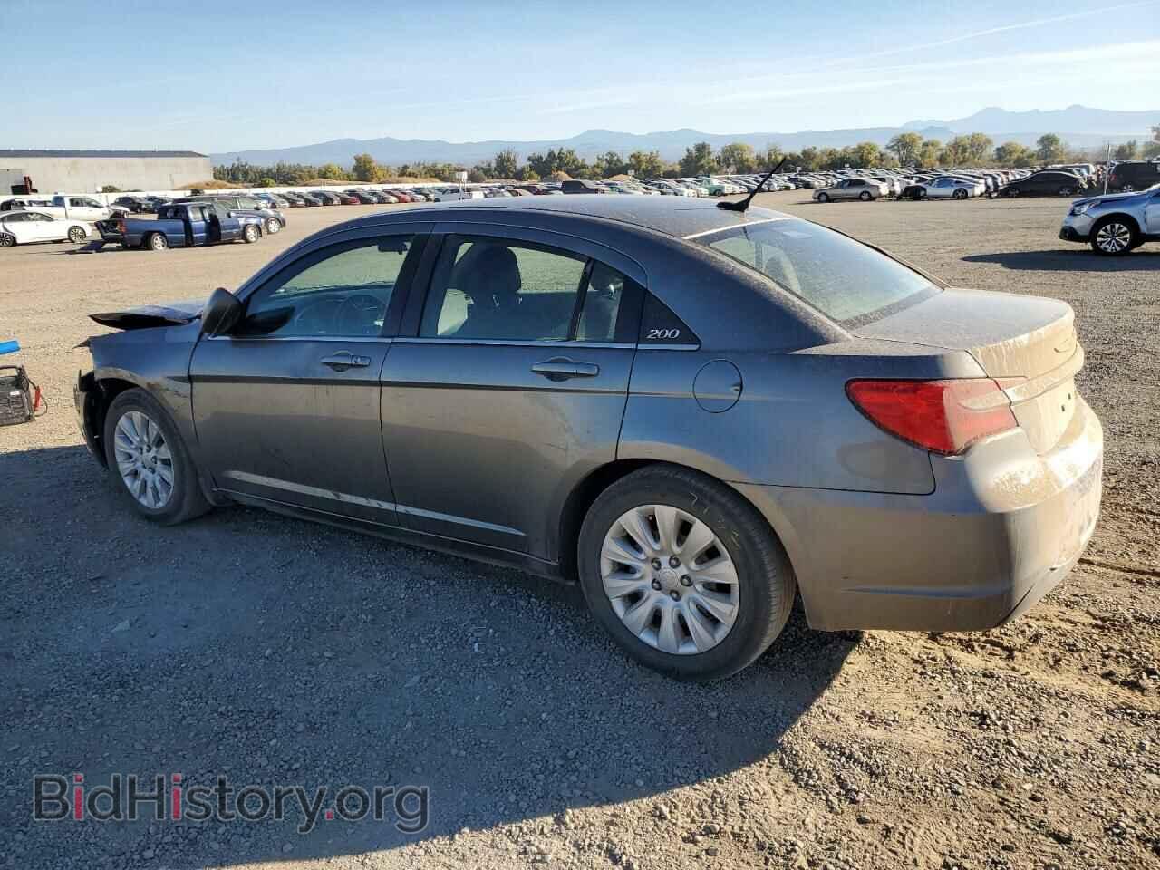 2012 CHRYSLER 200 - VIN: 1C3CCBAB2CN320643 - Фото 2