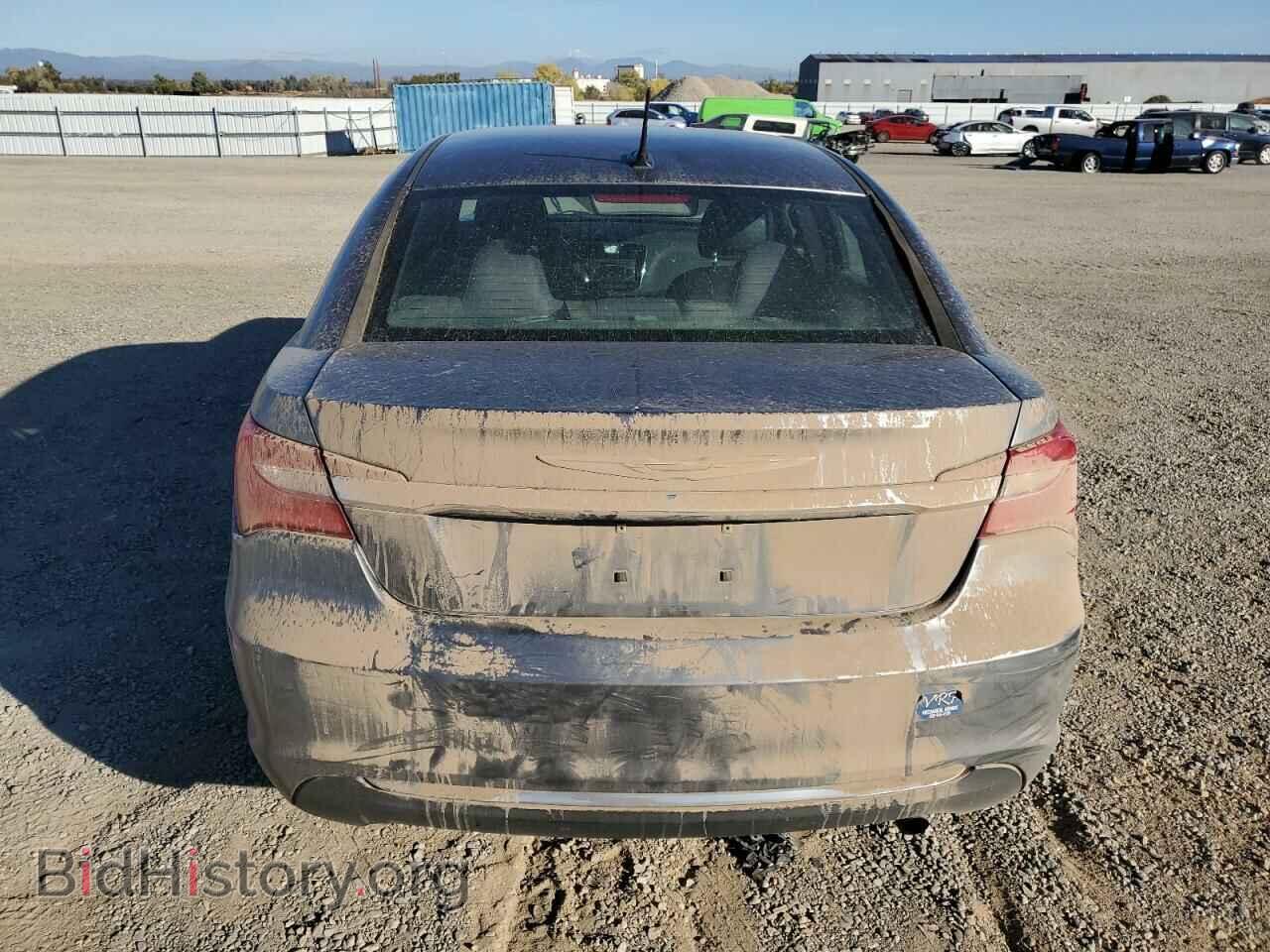 2012 CHRYSLER 200 - VIN: 1C3CCBAB2CN320643 - Фото 6