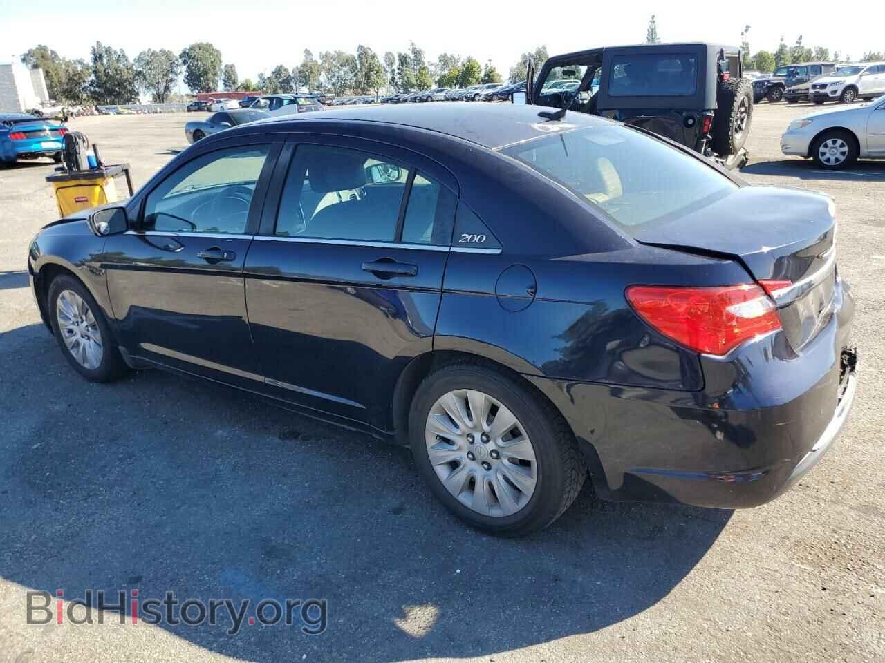 2011 CHRYSLER 200 - VIN: 1C3BC4FB8BN600596 - Photo 2