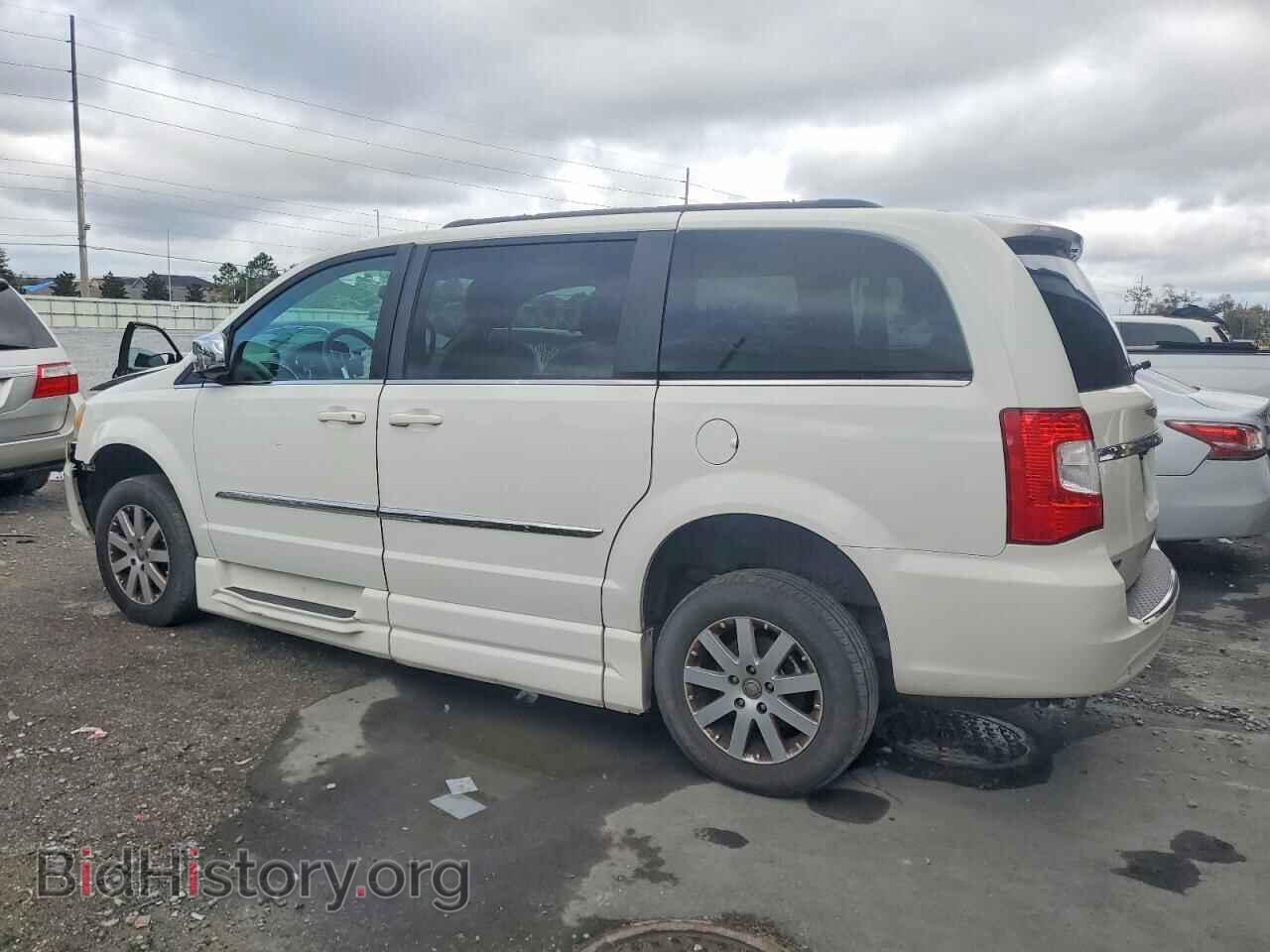 2011 CHRYSLER MINIVAN - VIN: 2A4RR8DG7BR763512 - Photo 2