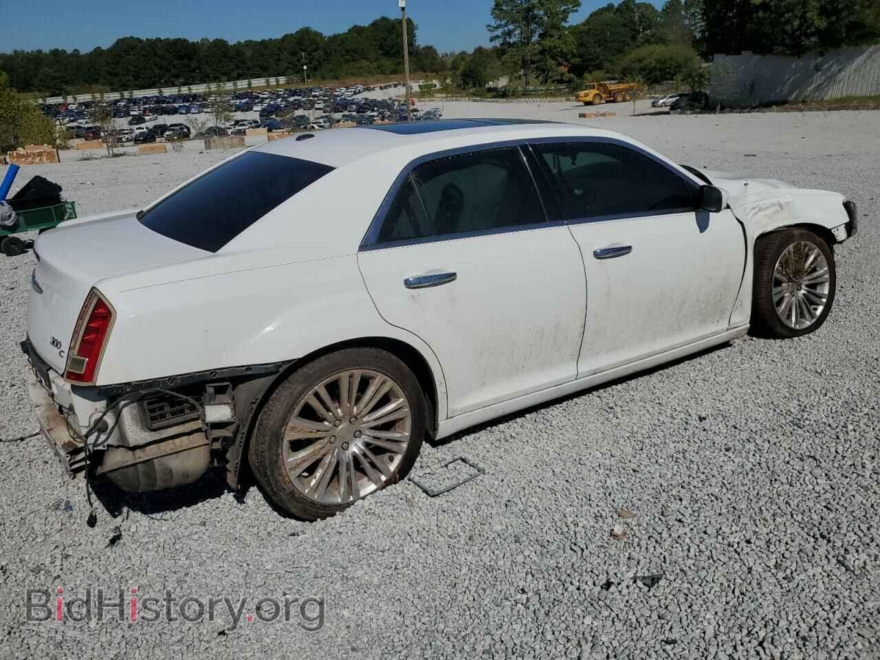 2011 CHRYSLER 300 - VIN: 2C3CA6CT9BH582931 - Фото 3