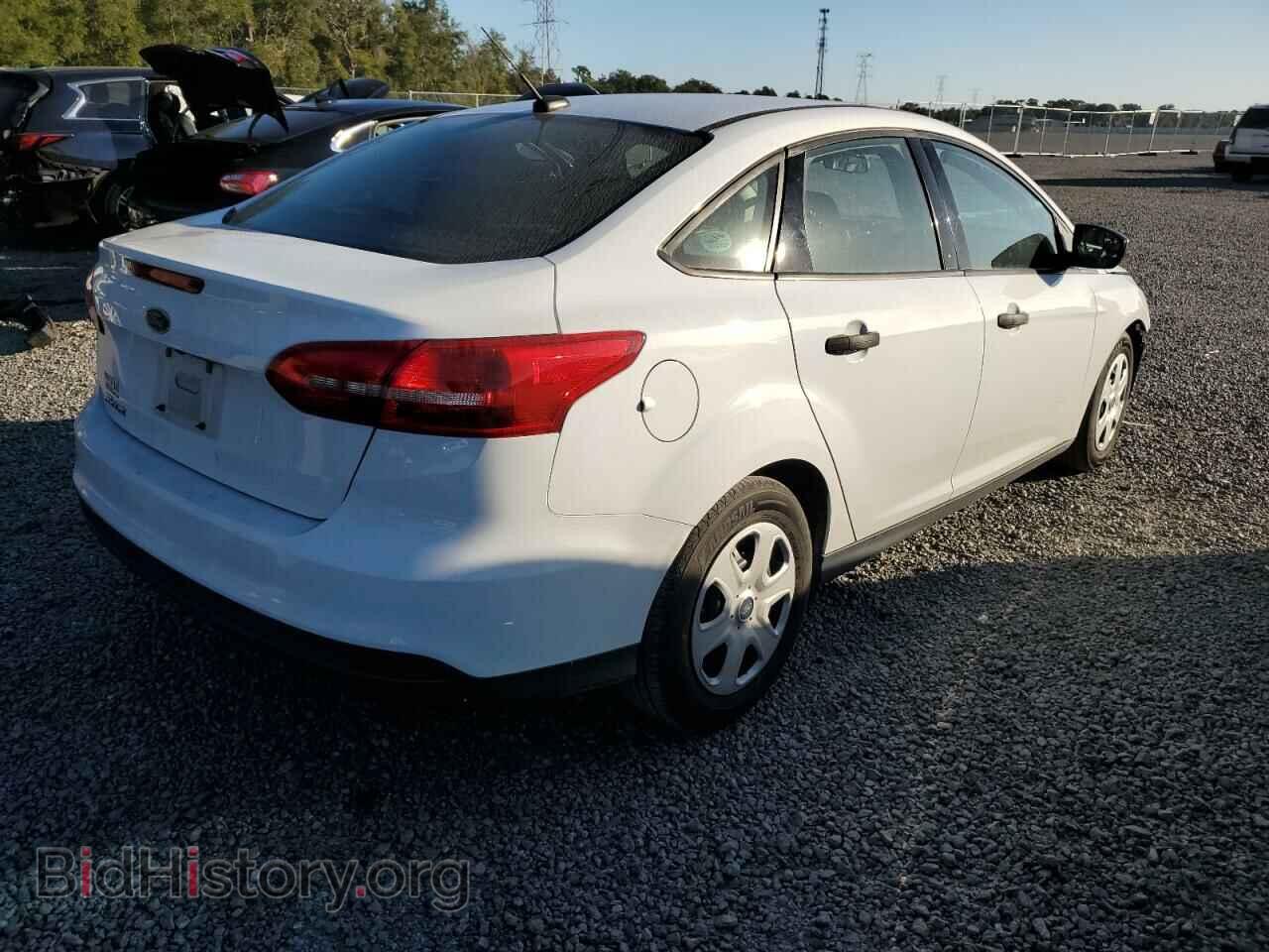 2017 FORD FOCUS - VIN: 1FADP3E26HL327348 - Фото 3