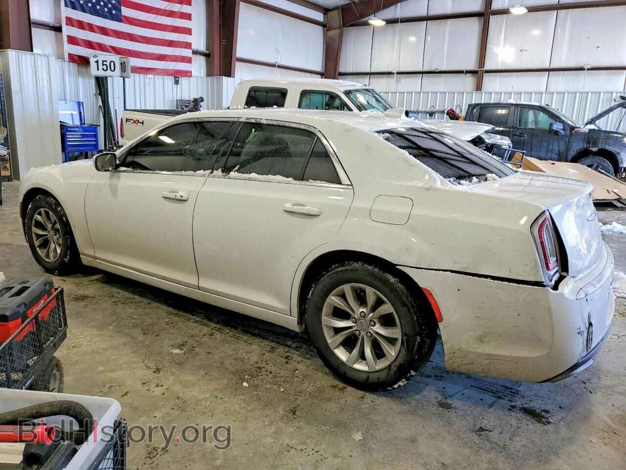 2015 CHRYSLER 300 - VIN: 2C3CCAAG5FH792077 - Фото 2