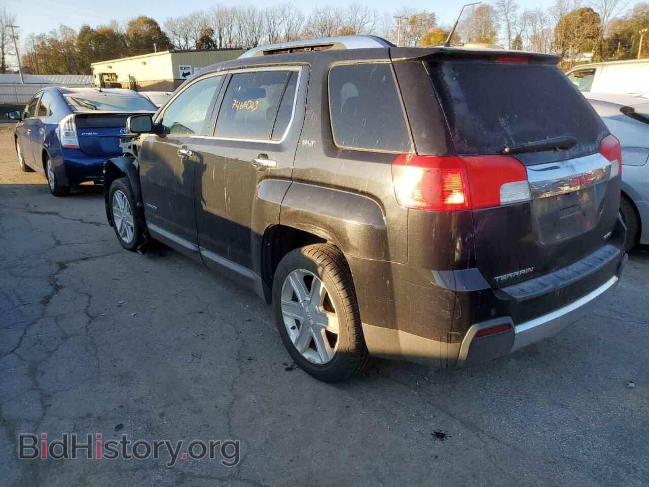 2011 GMC TERRAIN - VIN: 2CTFLXEC7B6218321 - Photo 2