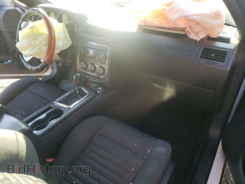 2011 Dodge CHALLENGER (VIN 2B3CJ4DGXBH535071) — photo 8 of 12