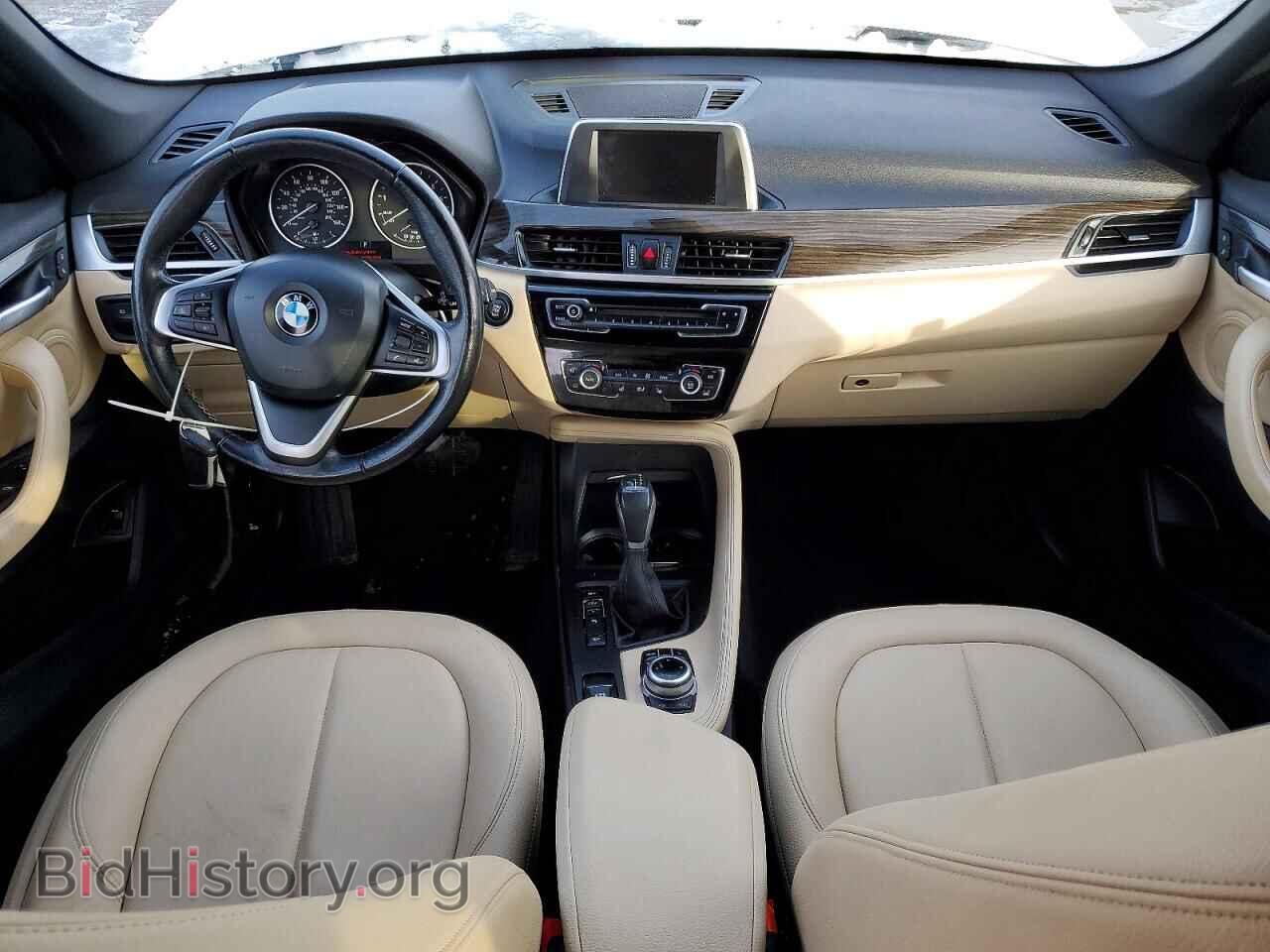 2017 BMW X1 - VIN: WBXHT3C37H5F85620 - Фото 8