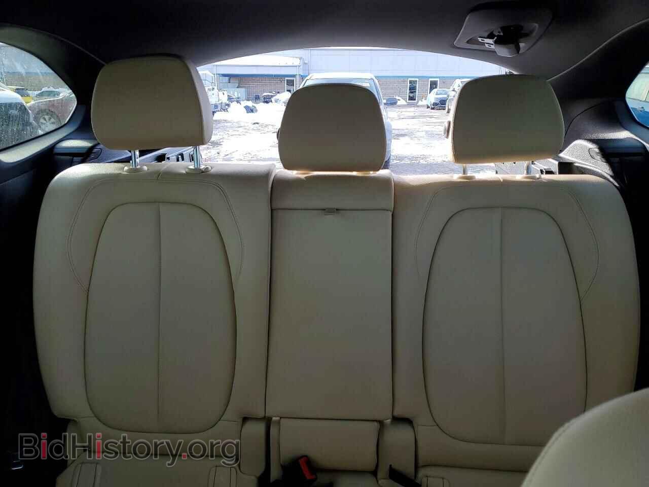 2017 BMW X1 - VIN: WBXHT3C37H5F85620 - Фото 10