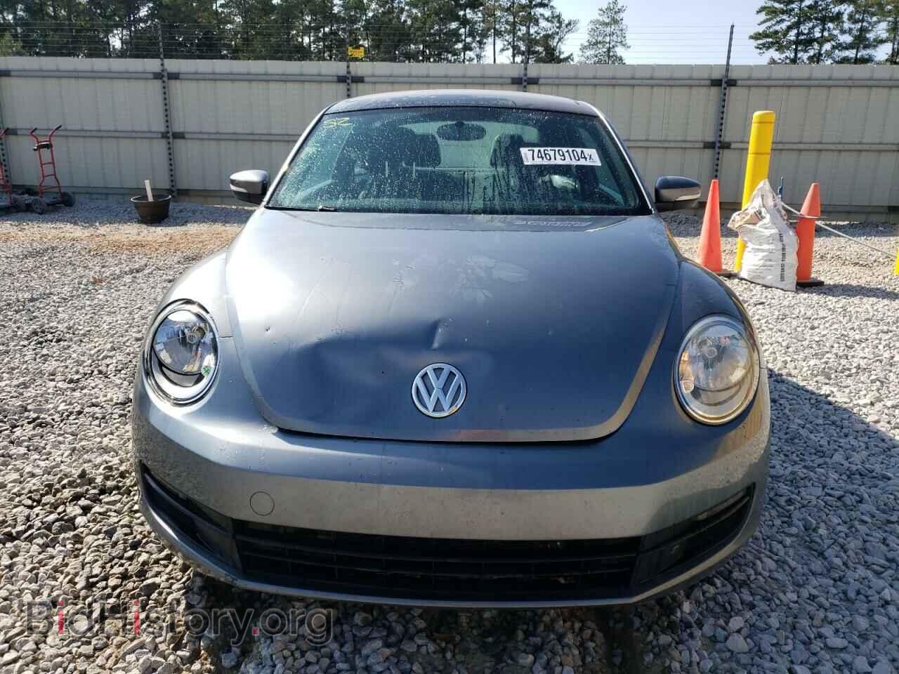 2014 VOLKSWAGEN BEETLE - VIN: 3VWJP7AT4EM612608 - Фото 5