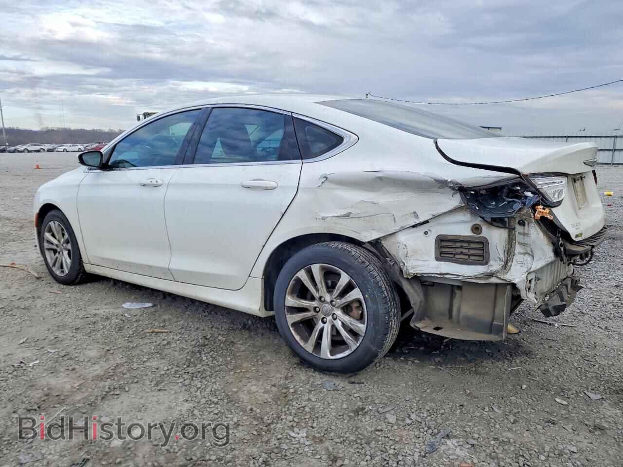 2015 CHRYSLER 200 - VIN: 1C3CCCAB3FN584562 - Фото 2