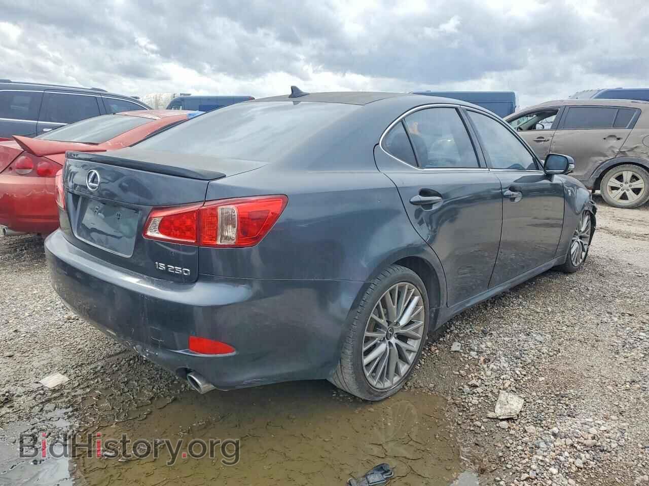 2011 LEXUS IS - VIN: JTHBF5C28B5136804 - Photo 3
