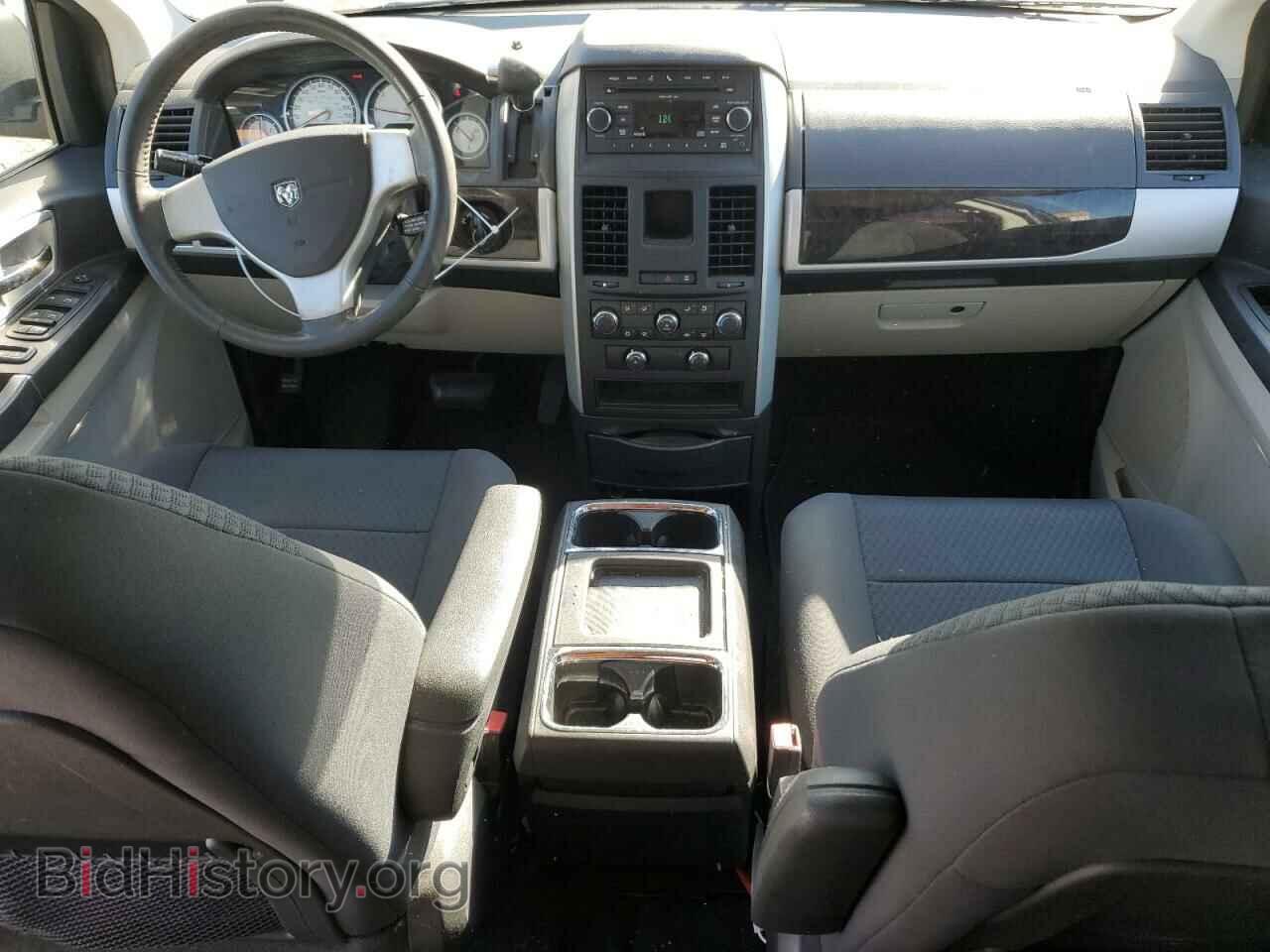 2010 DODGE CARAVAN - VIN: 2D4RN5D19AR174751 - Фото 8