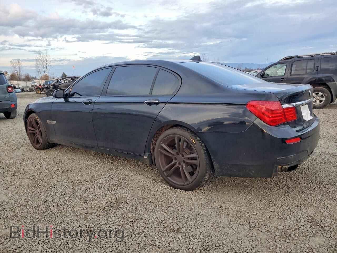 2012 BMW 7 SERIES - VIN: WBAKB4C54CC577129 - Фото 2