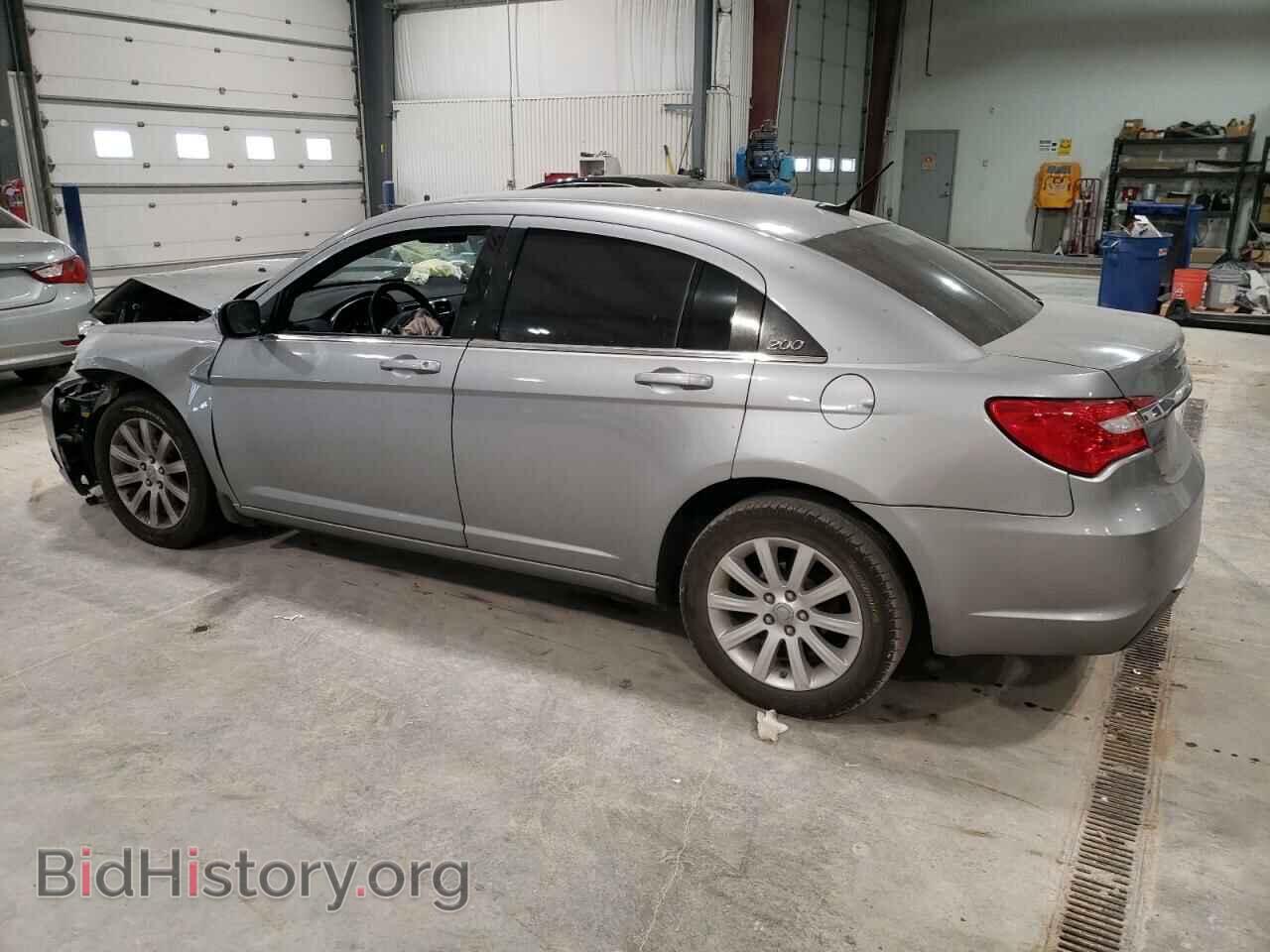2013 CHRYSLER 200 - VIN: 1C3CCBBB7DN693600 - Фото 2