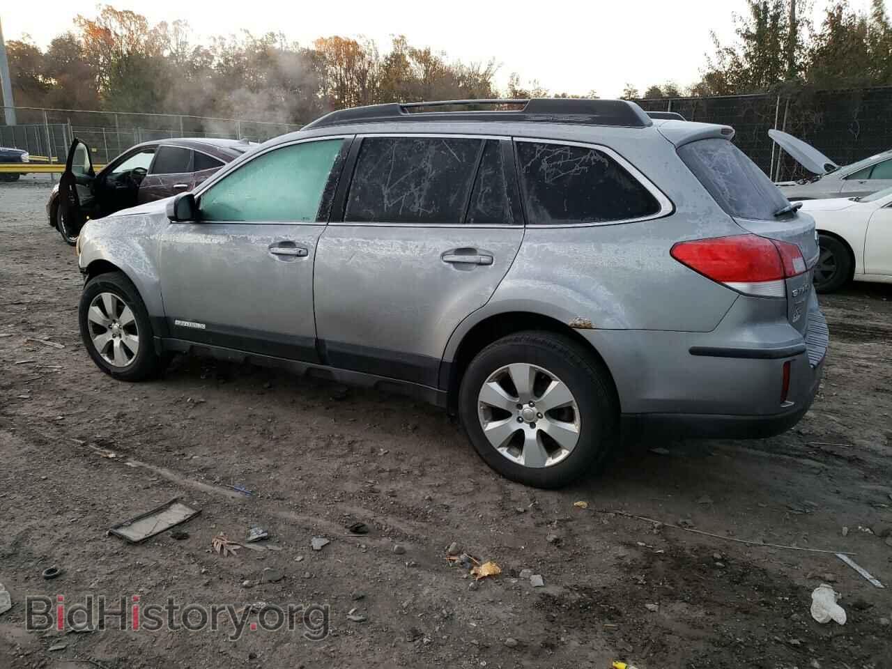 2011 SUBARU OUTBACK - VIN: 4S4BRBGC7B3332444 - Фото 2